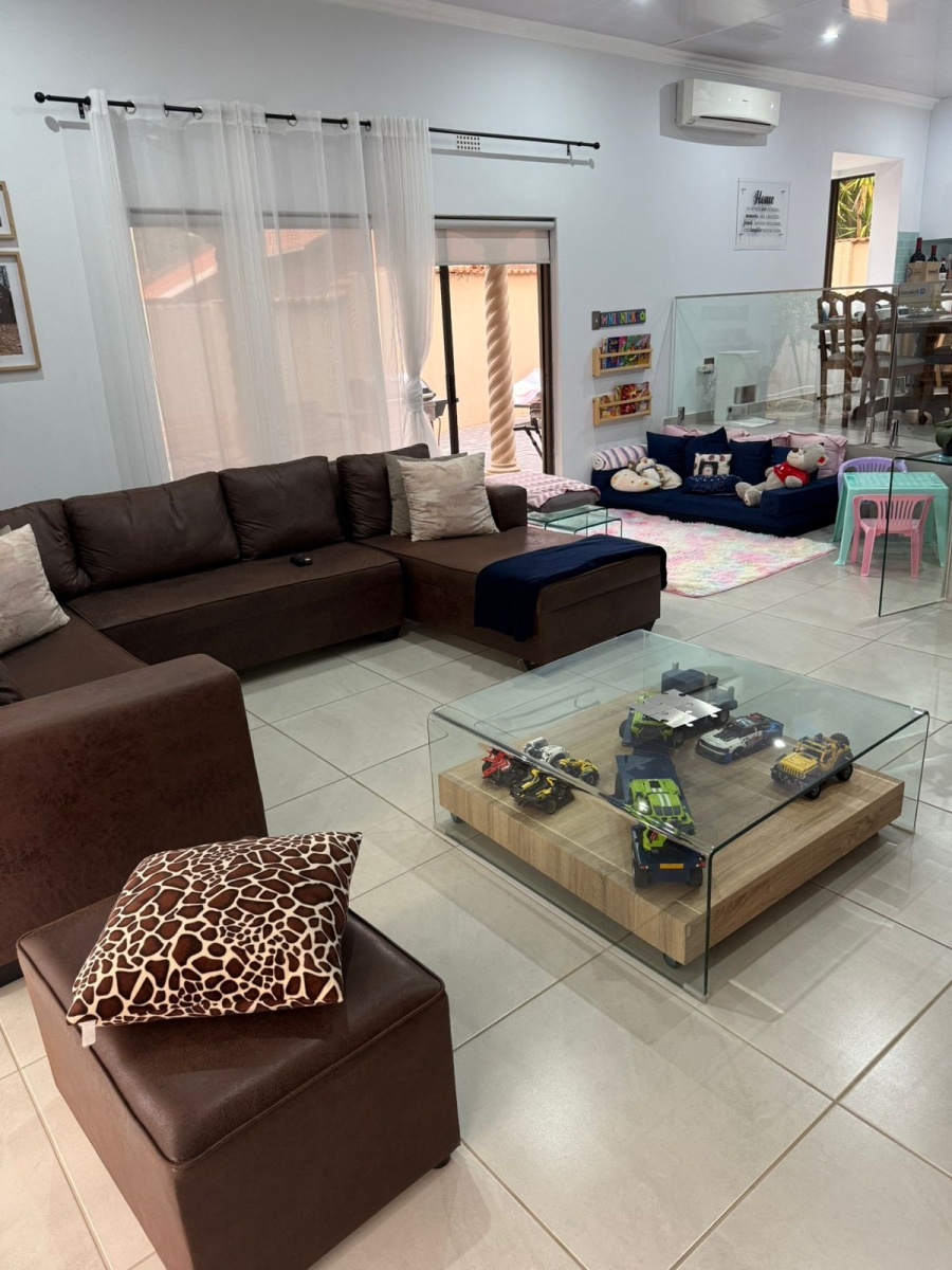 3 Bedroom Property for Sale in Safari Gardens North West